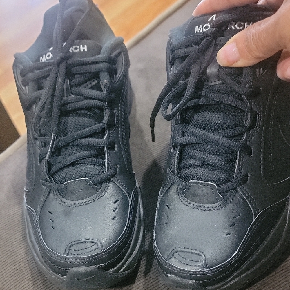 Nike Men's Black Air Monarch Sneakers